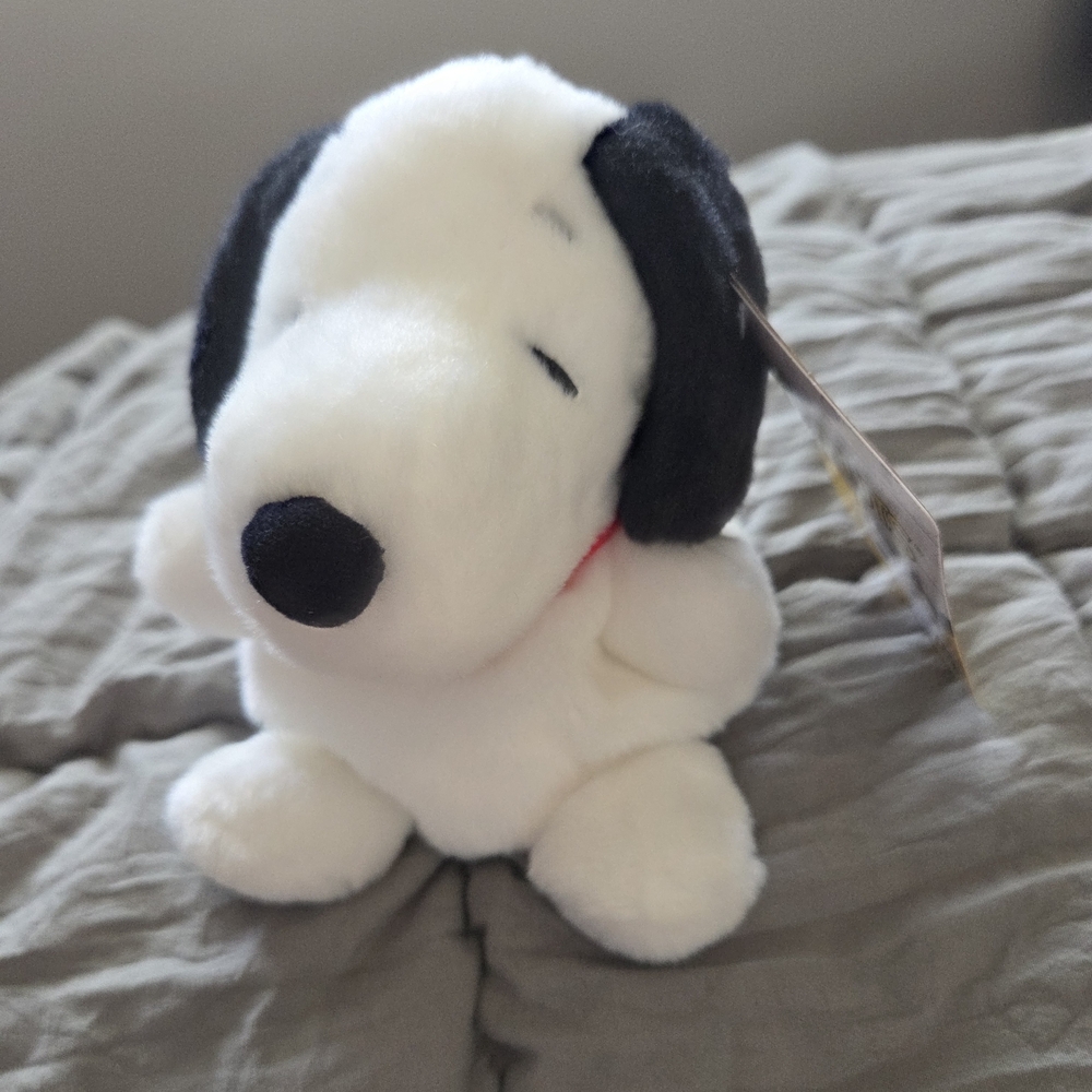 Aurora Palm Pals Snoopy